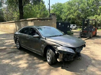 北京14年大众帕萨特中型车