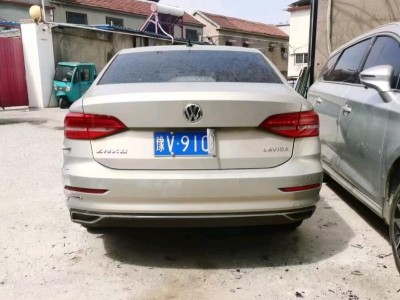 济南市20年大众朗逸中型车