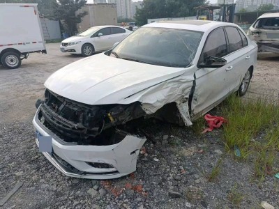 安阳市18年大众宝来中型车