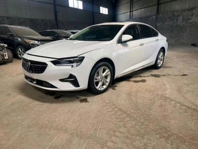 济南市泡水车21年别克君越泡水车1.5自动档