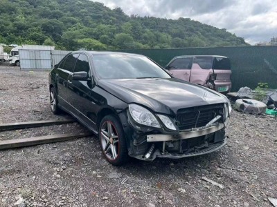 杭州市10年奔驰E中型车