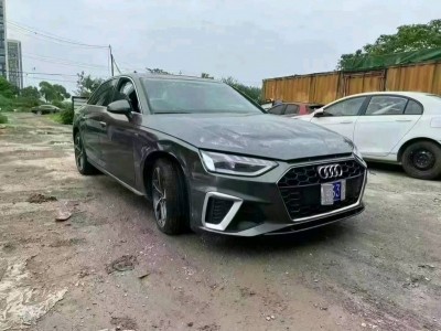 南昌市事故车23年奥迪A4L事故车2.0自动档-现停放于江西南昌市