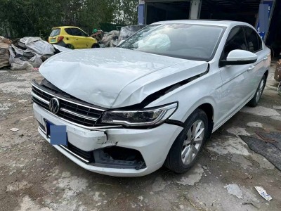 临沂市22年大众宝来中型车