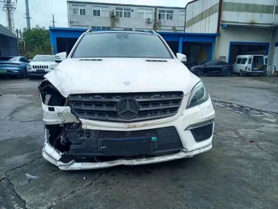 宁波市事故车14年奔驰AMG ML事故车5.5自动档-现停放于上海