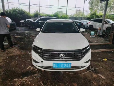淄博市事故车24年大众速腾事故车1.4自动档-现停放于山东淄博市
