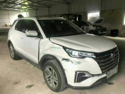 合肥市事故车20年长安CS55 PLUS事故车1.5自动档-现停放于安徽合肥市
