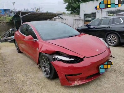 南京市20年特斯拉Model 3中型车