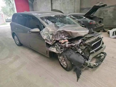 呼和浩特市18年别克GL6SUV