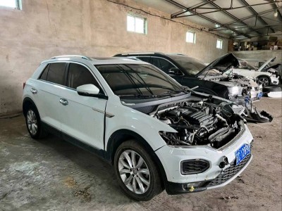沈阳市事故车20年大众探歌事故车1.4自动档-现停放于辽宁沈阳市