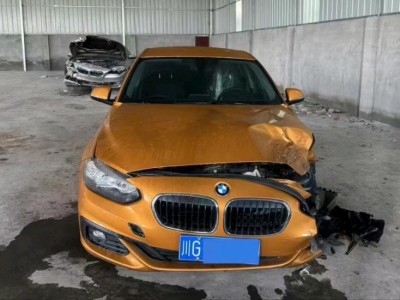 成都市事故车17年宝马1事故车1.5自动档-现停放于四川成都市