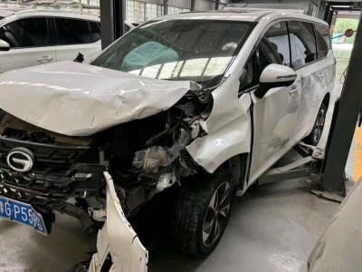 新乡市事故车21年广汽传祺M6事故车1.5自动档-现停放于河南新乡市