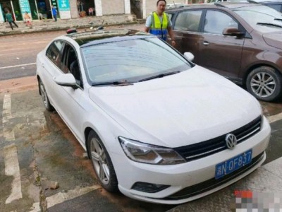 怀化市泡水车18年大众凌渡泡水车1.4自动档