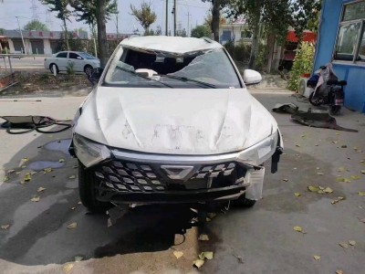 太原市事故车24年捷达VS5事故车1.4手动挡-现停放于山西太原市