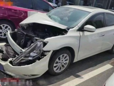 滨州市事故车23年日产轩逸事故车1.6自动档-现停放于山东滨州市