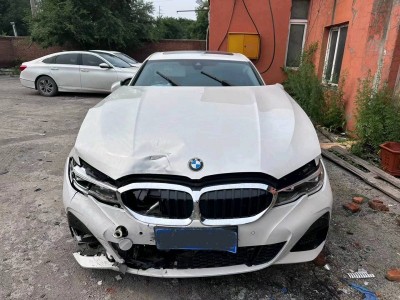 哈尔滨市事故车22年宝马3事故车2.0自动档-现停放于黑龙江哈尔滨市
