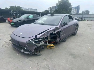 郑州市24年小米SU7小型车