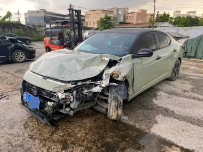 广州市21年日产轩逸中型车