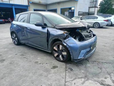 上海事故车23年比亚迪海豚事故车0.00自动档-09月30日停放于上海
