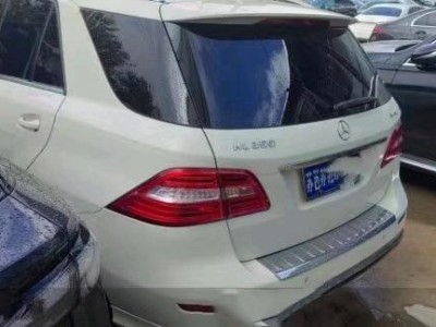 无锡市泡水车16年奔驰ML泡水车3.5自动档