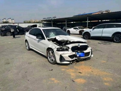 石家庄市事故车22年宝马1事故车1.5自动档-现停放于河南郑州市