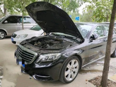 郑州市事故车15年奔驰S事故车0.00自动档-09月30日停放于河南郑州市