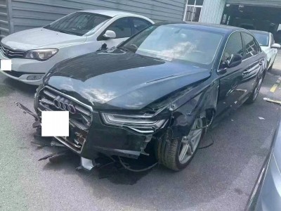 合肥市事故车18年奥迪A6L事故车2.5自动档-09月30日停放于安徽合肥市