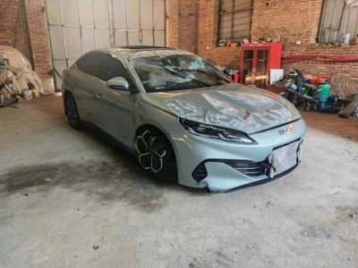 福州市事故车24年比亚迪海豹事故车0.00自动档-10月12日停放于福建福州市